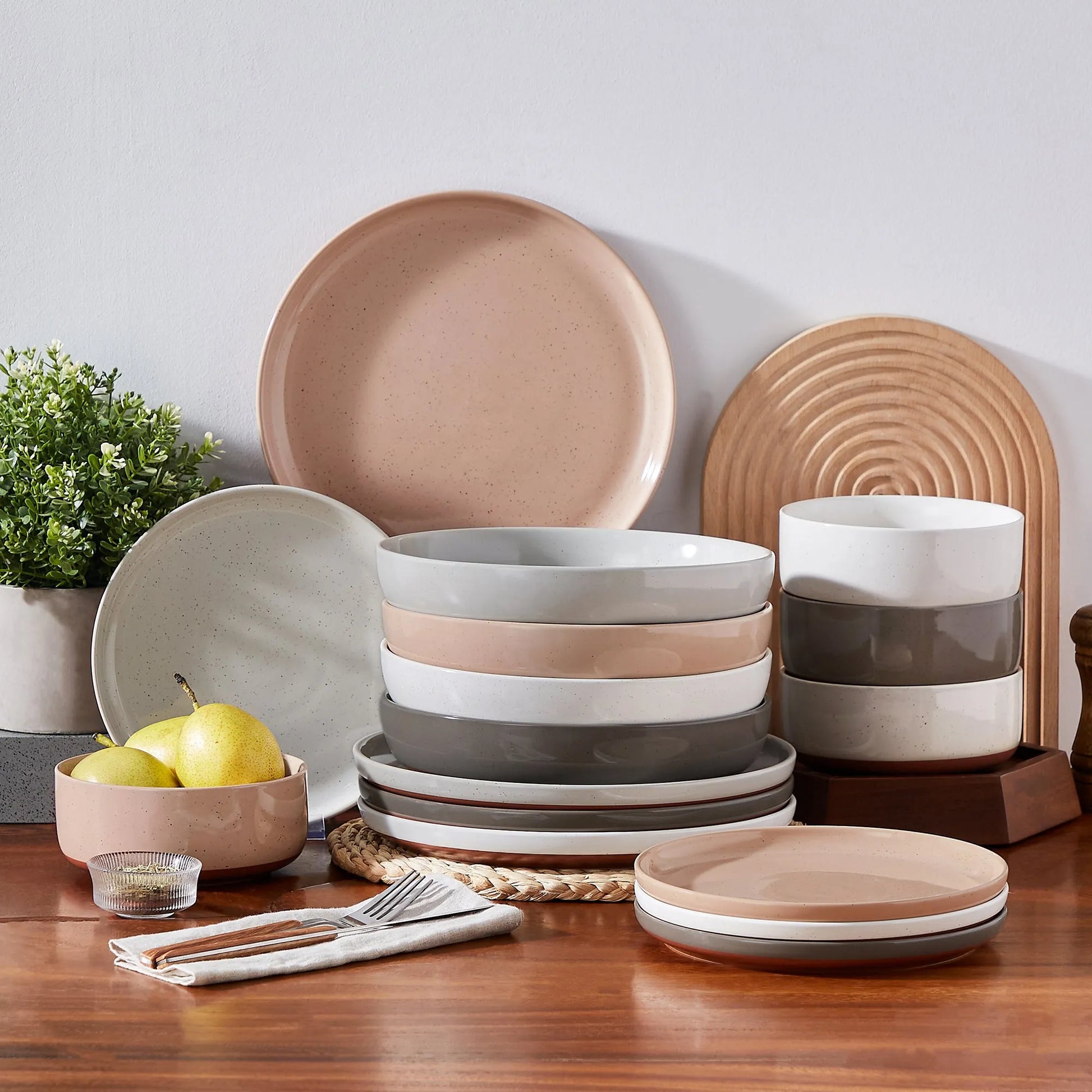 "Ivory - Pure" Kollektion | 16/32/48-tlg. Geschirr Set | Bunt | Steingut - Töpferkunst | Steingut Geschirrsets
