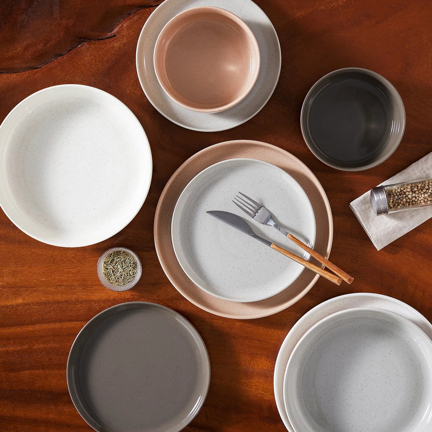 "Ivory - Pure" Kollektion | 16/32/48-tlg. Geschirr Set | Bunt | Steingut - Töpferkunst | Steingut Geschirrsets