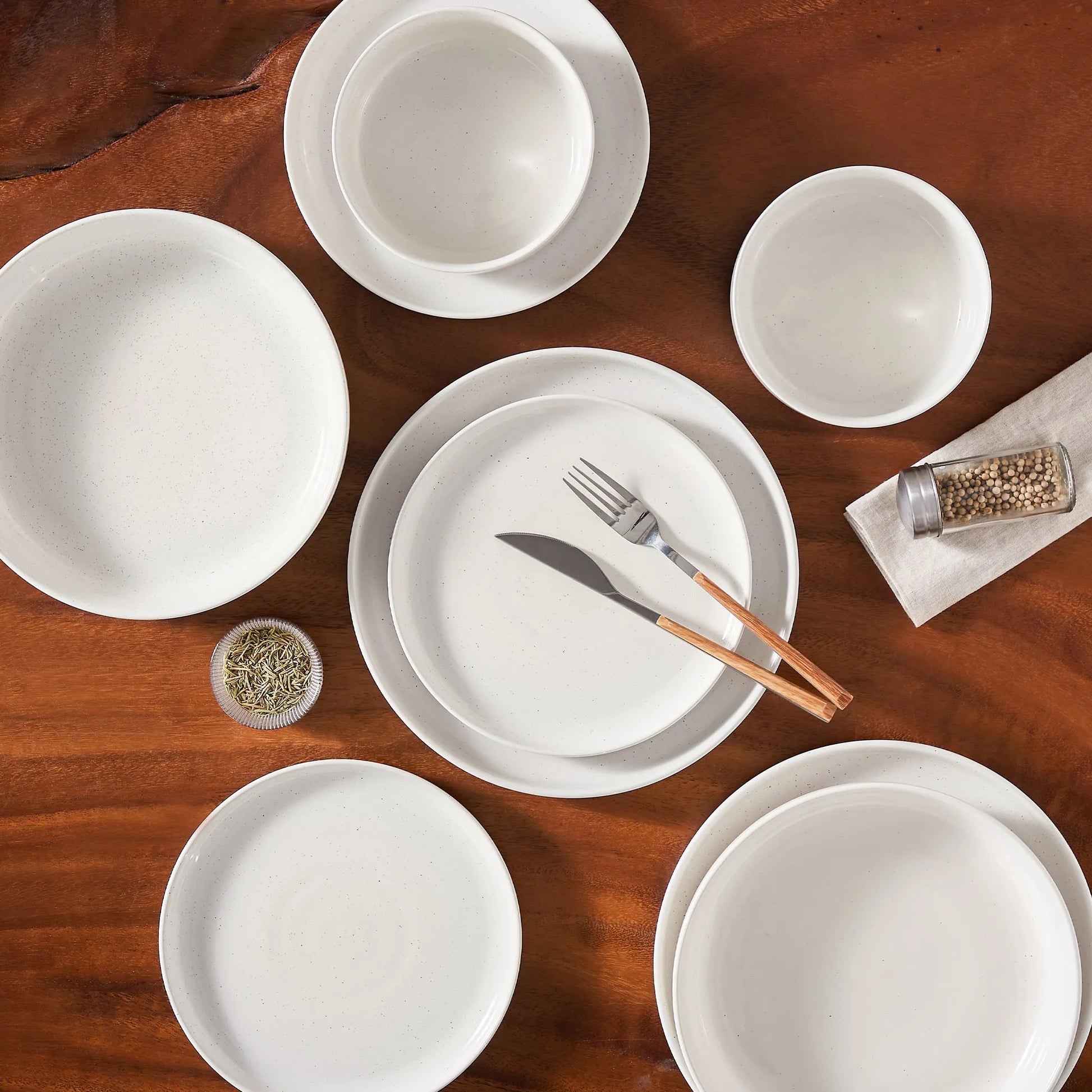 "Ivory - Pure" Kollektion | 16/24/32/48-tlg. Geschirr Set | Weiß, braun | Steingut - Töpferkunst | Steingut Geschirrsets