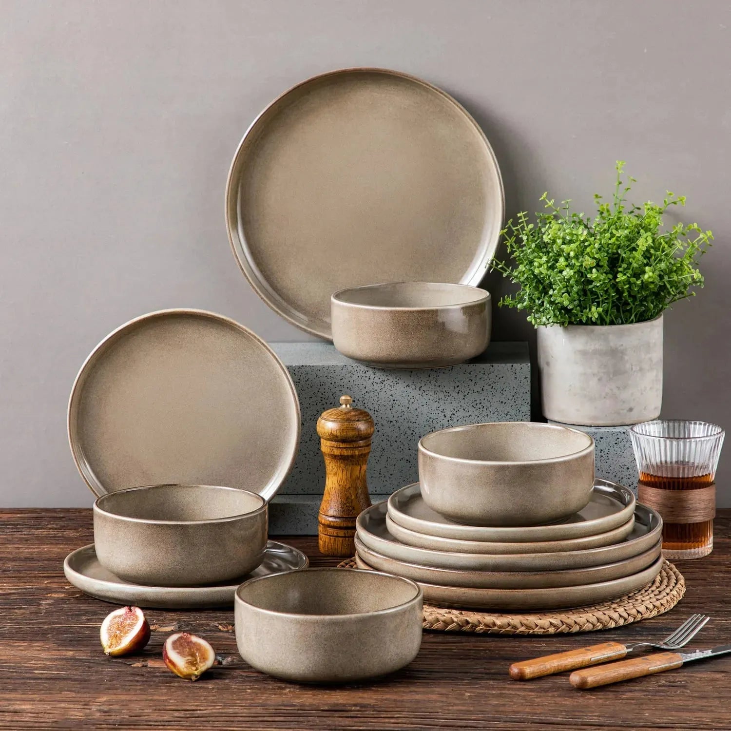 chic-kollektion-geschirrset-braun-12-steingut-toepferkunst-3 - Töpferkunst | Steingut Geschirrsets