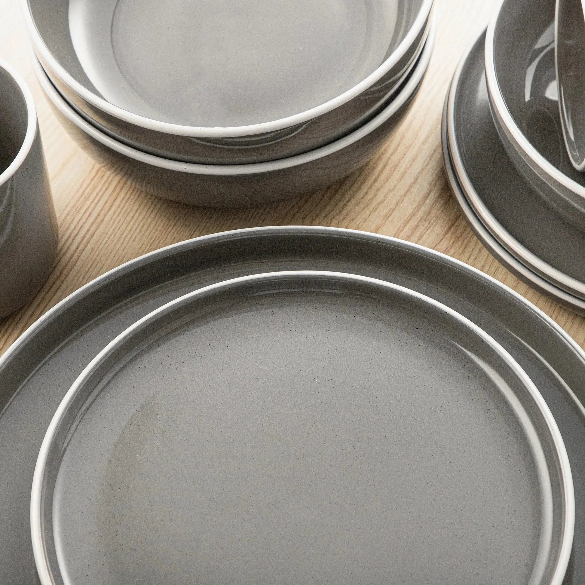 "Glaze" Kollektion | Geschirr Set 16/32/48-tlg. | grau | Steingut - Töpferkunst | Steingut Geschirrsets