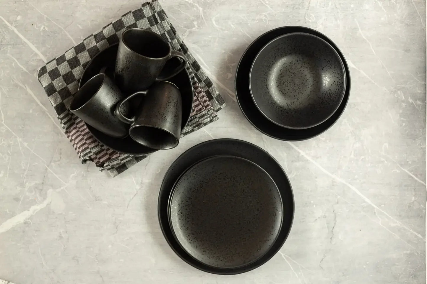 Purist Flat Plate | 6 pcs. | Black | Stoneware | Made in Portugal