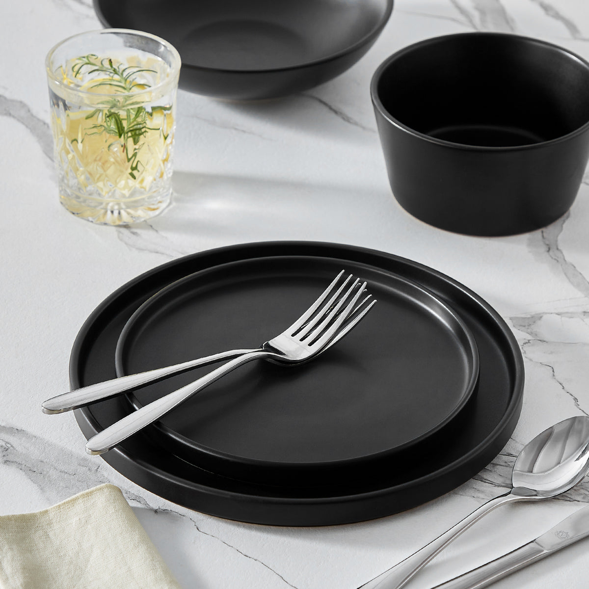 Chic Geschirr-Set 24-teilig, Schwarz – Steingut